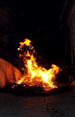 Hogueras de Torvizc�n en La Alpujarra de Granada