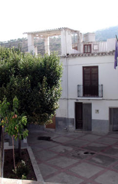 Plaza de Sorvil�n en La Alpujarra de Granada