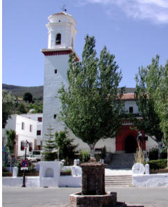 Iglesia de Pitres en La Alpujarra de Granada