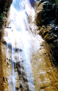 Cascada de Fuente Agria en P�rtugos en La Alpujarra de Granada